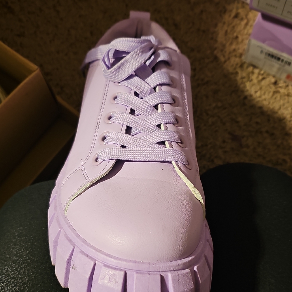 Lilac Women's Sneaker